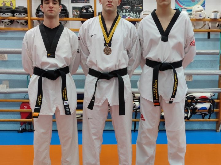 Taekwondo-Campeonato Cataluña Senior Combate